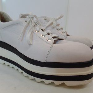 PASSI Italiani White Leather Stacked Heels Black Accents Sz 39 or US 8.5 2.5" T